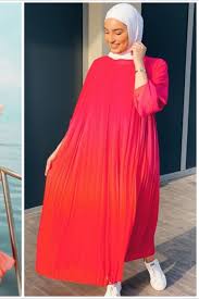 ستايل الجمعة أفكار متنوعة لارتداء الفستان الطويل مع الحجاب Fashion Hijab Fashion Hijabi Outfits Casual