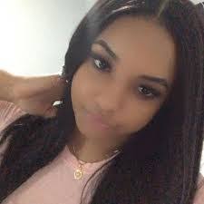 Dana Hubbell's Instagram, Twitter & Facebook