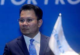 Certified corporate trainer, lead change, blended learning facilitator, author & anchor. Ahmad Fuaad Ends Tenure As Proton Ceo The Malaysian Reserve