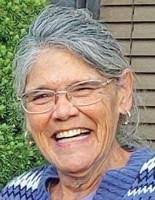 Donna Mchenry's Instagram, Twitter & Facebook