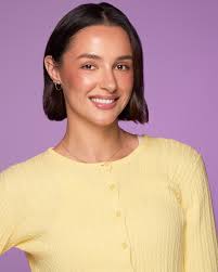 Nichole Weber's Instagram, Twitter & Facebook