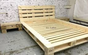 Palettenbett Diy Bett Aus Paletten Mit Lattenrost Epic Ikea Kopfteil Bett Palette Diy Pallet Bed Diy Bed Ikea Headboard