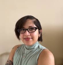 Carla Himes's Instagram, Twitter & Facebook