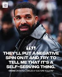 يتحدث دريك عن وصفه بأنه "النسر الثقافي" 👀 (عبر @bobbi)