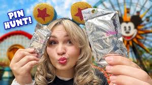 2025 HIDDEN MICKEY MYSTERY POUCH HUNT (EARLY SURPRISE RELEASE)