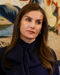 News 🇴🇲 His Majesty Haitham bin Tarik, Sultan of Oman, will make a state  visit to Spain next week. I hope Queen Letizia wears a tiara unlike during  the state visit of