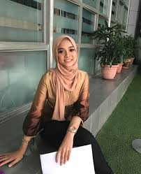 Maybe you would like to learn more about one of these? Hawa Rizwana Iras Neelofa Pembaca Berita Tv9 Baru
