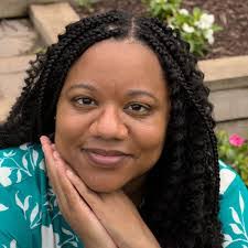 Sandra Patillo's Instagram, Twitter & Facebook