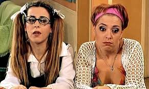 Στη σειρά πρωταγωνιστούν οι ελένη ράντου, χάρης ρώμας, βασίλης κούκουρας, μαρία λεκάκη, καλλιρρόη μυριαγκού και στέργιος νένες. Test Kwnstantinoy Elenhs To 99 Den Mporei Apo Mia Fwto Na Anagnwrisei