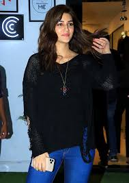 Pix Kriti Sanon Heads Out With Vicky Kaushal Mouni Rediff Com Movies Atul srivastava rao saheb desai (as atul shrivastava). with vicky kaushal mouni rediff com