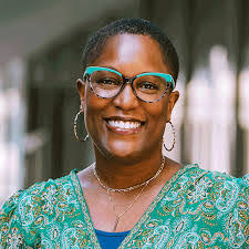 Melanie Trowbridge's Instagram, Twitter & Facebook