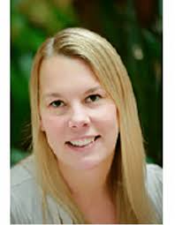 Amanda Hallberg's Instagram, Twitter & Facebook