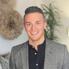 Andrew Blocker's Instagram, Twitter & Facebook