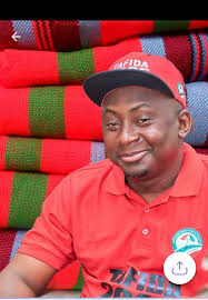 Ino rondofokwa ku supervisor goye, ya Sha ombwa Yi ka tulumukwe momwenyo  gwaalushe..Keshe wumwe ota Kongo omboloto...U can't try to make things  difficult for others when u get the chance of the