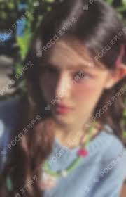 Pocamarket, NewJeans DANIELLE Super Shy BROADCAST K-pop Photocard