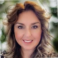 Caroline Jankowski's Instagram, Twitter & Facebook