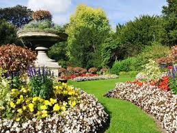 A First Rate Landscaping Needs Good Observation And Design Skills A Well Designed Lands Desert Landscaping Landscaping With Large Rocks Landscaping With Rocks