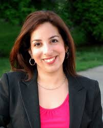 Monica Medeiros's Instagram, Twitter & Facebook