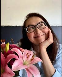 Freida Sparks's Instagram, Twitter & Facebook