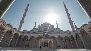 Jul 04, 2021 · kurban bayramı'na ilişkin kısıtlama olup olmayacağı, 9 günlük bayram tatili süresinin de bu toplantıda değerlendirilmesi bekleniyor. Bayram Namazi Kacta 2021 Kurban Bayrami Namaz Saati Haberler Milliyet