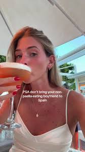 How to Enjoy Authentic Spanish Paella