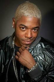 Sisqo From 90s R B Singing Quartet Dru Hill Dyed His Hair Blond It Became His Signature Color Cantantes Paisajes Buenas Tardes