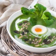 Linsensuppe Rezept Omas Hausmannskost Ganz Klassisch Rezept In 2020 Gurkensuppe Rezept Feldsalat Linsensuppe