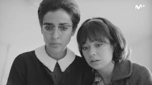 Anna Castillo y Lara Blanco, una pareja de cine con beso en Instagram