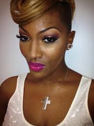 Behind the scenes. Snacks, tanning, and always laughter when getting glam  😜 #RHOC #reunion Hair: @princeangelll ❤️ Makeup: @glambypamelab ❤️