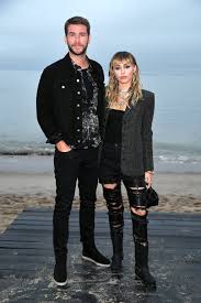 Miley cyrus fondly remembered malibu to mark the fourth anniversary of the love song, which she wrote about liam hemsworth before they split. Miley Cyrus And Liam Hemsworth S Breakup Details Popsugar Celebrity