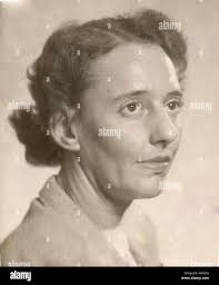 Leah goldberg hi-res stock photography and images