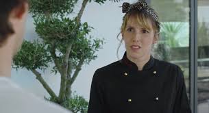 Plus belle la vie, la série française, se déroule dans un quartier imaginaire de marseille, le mistral. Plus Belle La Vie Ce Soir Cesar Fait Une Declaration A Barbara Resume Video De L Episode 4106 Pblv Du 14 Septembre 2020 Stars Actu