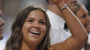 The Office' actor Rainn Wilson gives alumni address as New Trier graduates  nearly 1,000 seniors