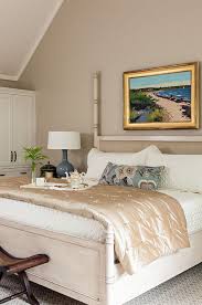 Cape Cod Cottage With Coastal Interiors Home Bunch An Interior Design Luxury Homes Traditional Bedroom Decor Master Bedrooms Decor Coastal Master Bedroom