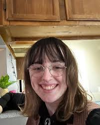 Madeline Dyer's Instagram, Twitter & Facebook