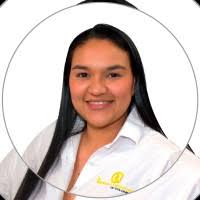 300+ perfiles de «Divina»