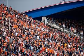 Zandvoort f1 2021 vrije training 1. Gaz7junuugh5 M