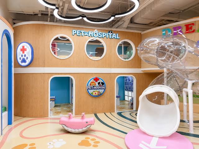 DreamDora Kids Playground @ Dunearn Village playground in Singapore
