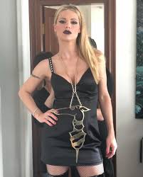 See pictures, videos and articles about michelle hunziker here. Picture Of Michelle Hunziker