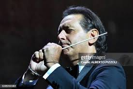 4,181 Contagion Film Title Stock Photos, High-Res Pictures, and Images