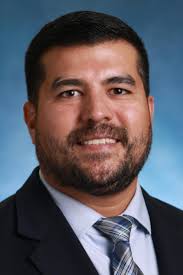 Efren Quirino's Instagram, Twitter & Facebook