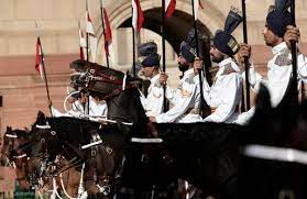 Patience, presence of mind, functional intelligence, active thinking, critical analysis, good team leadership, keen eye for detail, calmness under pressure, good observational skills are the attributes needed for them. President S Bodyguard Wikipedia