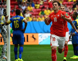 La jugada que definió el marcador se presentó al minuto 86 por una falta en. Suiza 2 Ecuador 1 Mundial Brasil Grupo E
