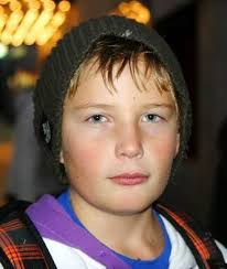 Vem har lagt rabarber på snön?