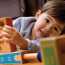 Amazon.com: SmartGames Castle Logix Wooden Cognitive Skill-Building Puzzle  Game featuring 48 Playful Challenges for Ages 3+ : Toys & Games