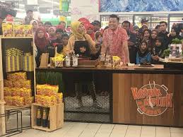 Mula ingat hanya nak buat air 2 pokok ketumbar bersihkan akarnya daun hiris halus 2 batang serai ~ di ketuk 6 helai daun limau purut. Rakaman Ketuk Ketuk Ramadan 2019 Ketuk Ketuk Ramadan Facebook