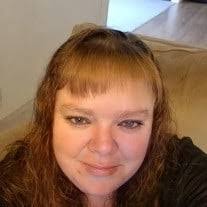 Lynn Berry's Instagram, Twitter & Facebook