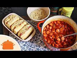Acrescente a farinha de trigo, aos poucos, sovando até que forme uma massa homogênea e que solte das mãos, se necessário acrescente mais farinha. Como Fazer Molho Para Cachorro Quente Receita Pratica De Hot Dog Youtube