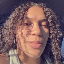 Amber Coddington's Instagram, Twitter & Facebook