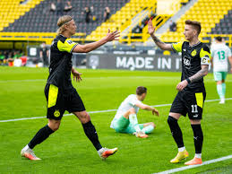 Die demonstration soll am pfingstmontag um 14 uhr stattfinden und vom im bericht werden auch die ultras vom sv werder bremen, die hb crew zitiert: Bvb Schiesst Bremen Ab Erling Haaland Trifft Doppelt Und Dortmund Hofft Bvb